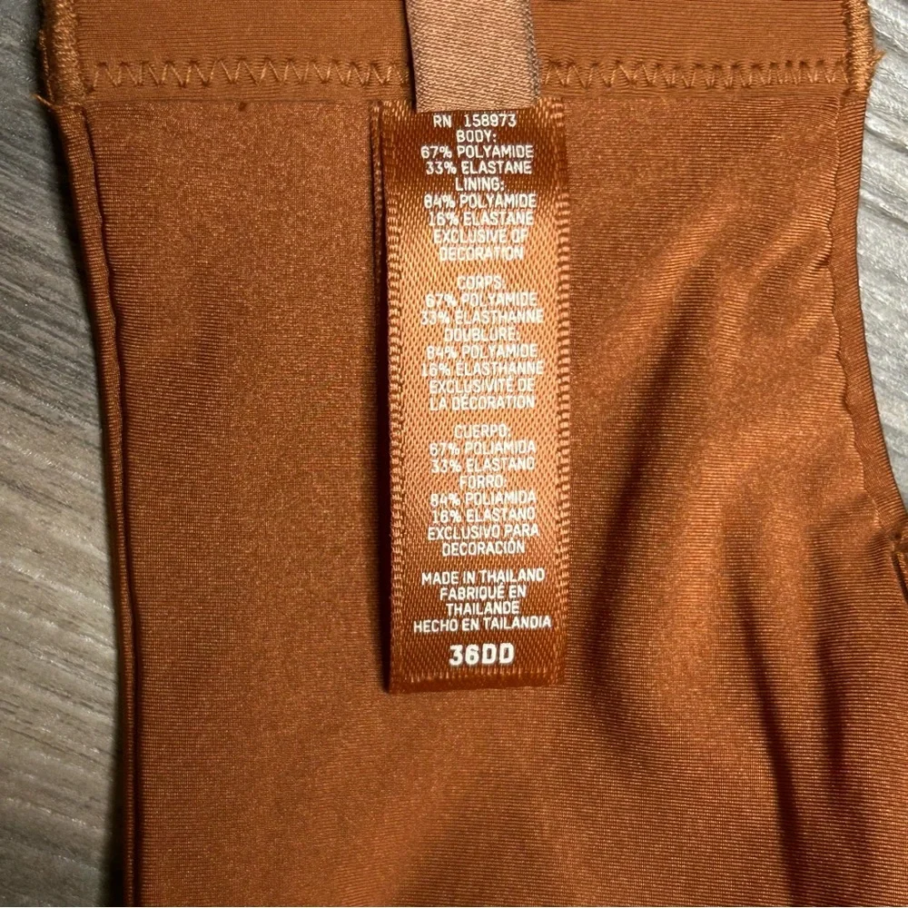 NWOT SKIMS No Show Molded Unlined Balconette - Picture 12 of 13